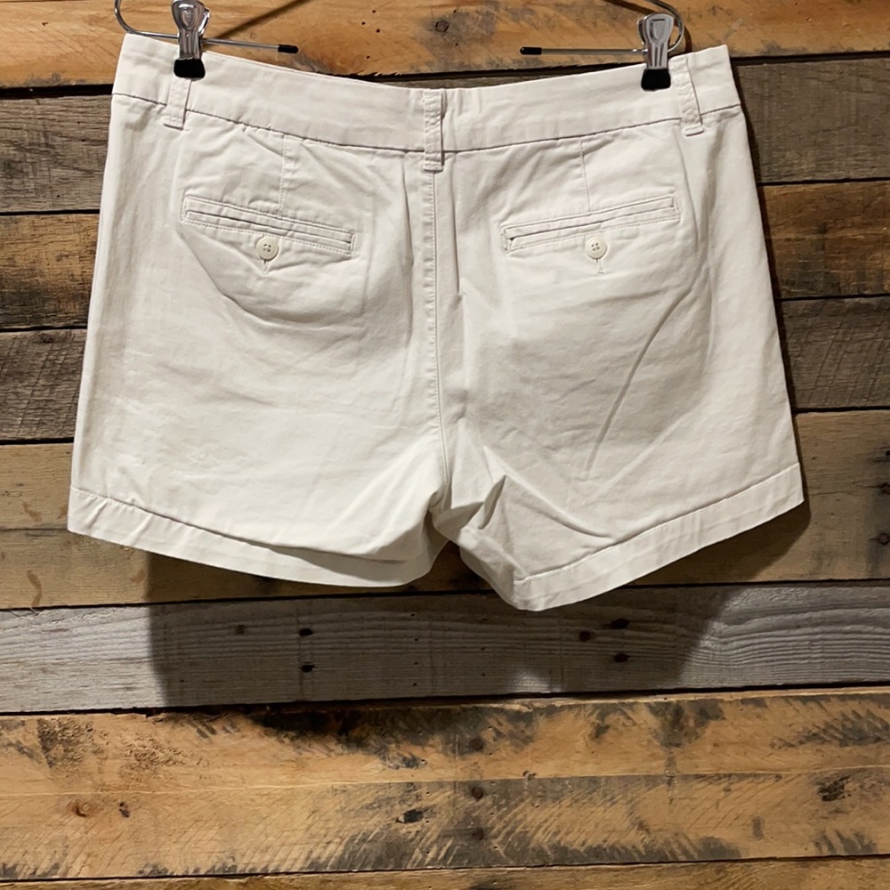 KHAKI by Gap Shorts - size 10 (4") - Picture 2 of 3